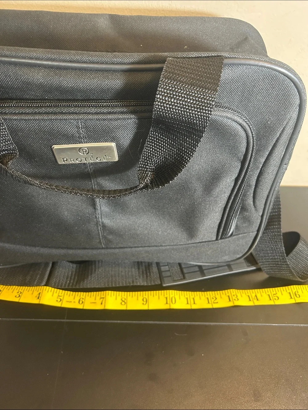 Protege Collection protege black
